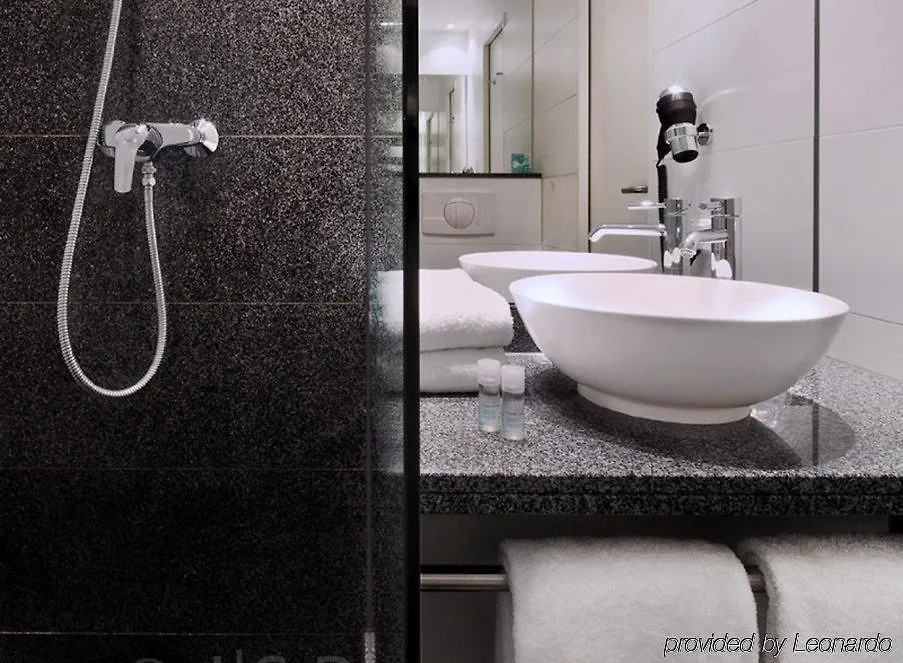 Motel One Hamburg-Alster 3*, Hamburg