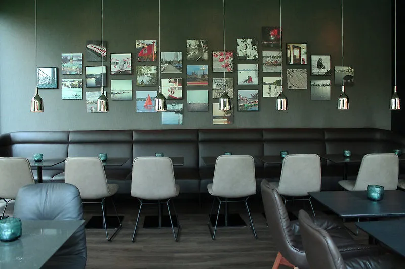 Motel One Hamburg-Alster