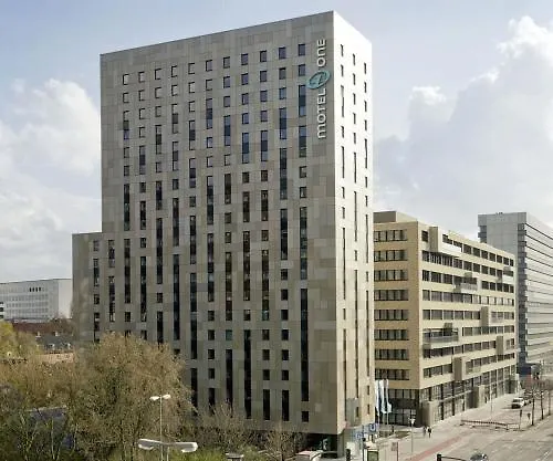 Motel One Hamburg-Alster 3*, המבורג גרמניה