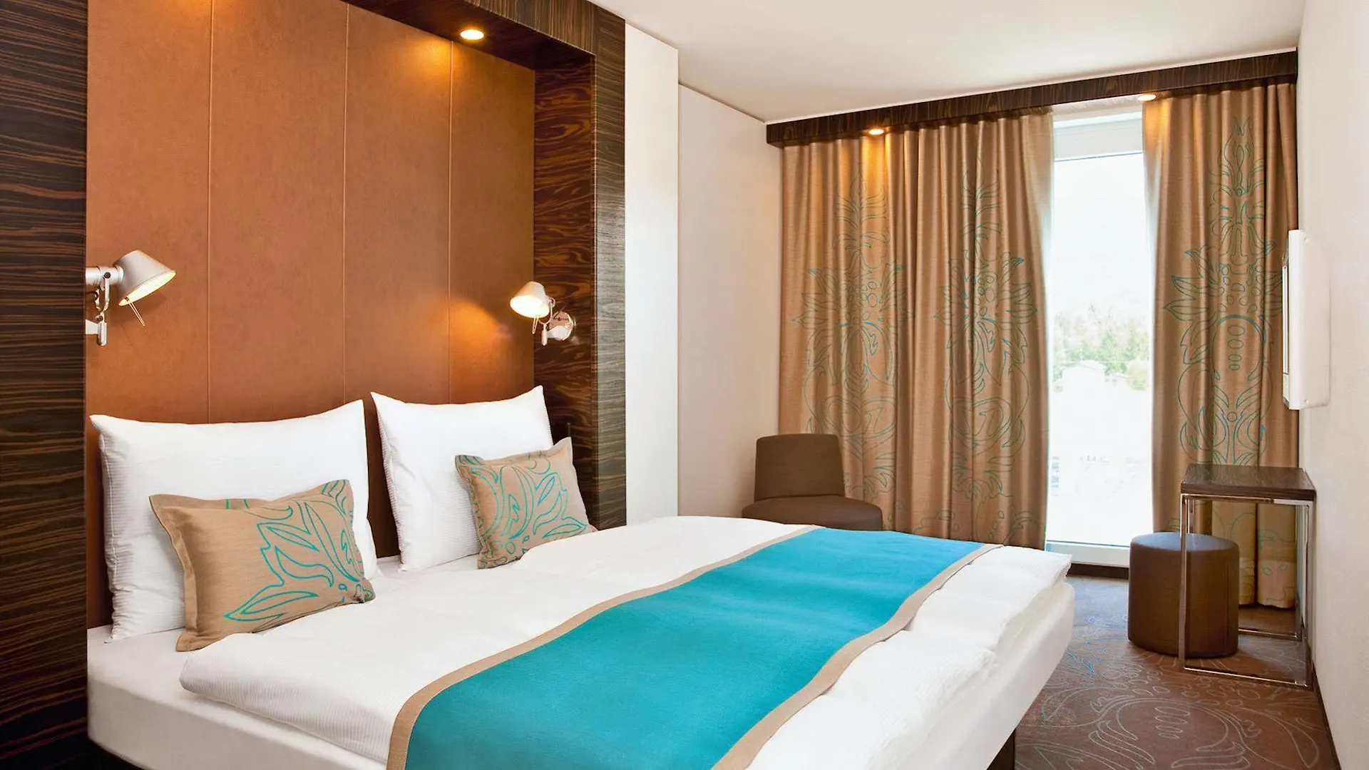 Motel One Hamburg-Alster המבורג